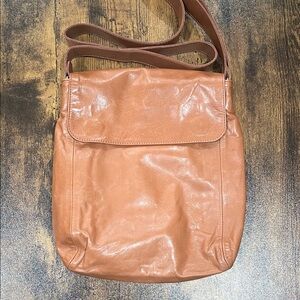 m0851 Brown Leather Shoulder Bag – Made in Canada